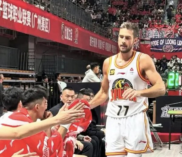 配资股网站 记者：北控签约上赛季场均20.7分的吉林外援托马斯-基兹林克